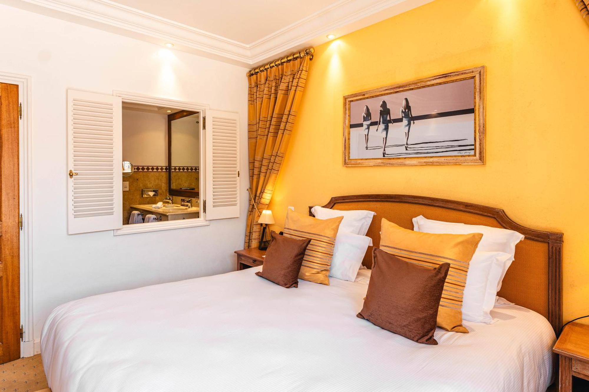 Domaine De L'Astragale Hotel Gassin Bagian luar foto